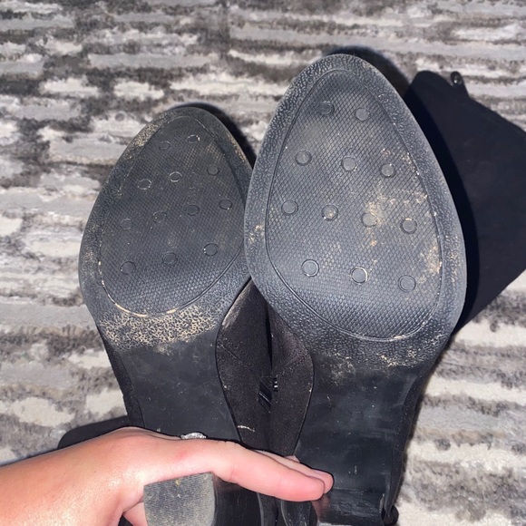 Women’s high calf boots with heels and full zipper - Picture 2 of 3